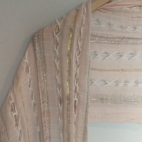 Pink Scarf Shaw - Picture 3 of 7